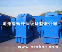 HL型斗式提升機由運動部分(料斗與牽引鏈條)、帶有傳動鏈輪的HL型斗式提升機上部區(qū)段、帶有拉緊輪的HL型斗式提升機下部區(qū)段、HL型斗式提升機中間機殼、HL型斗式提升機驅(qū)動裝置、H